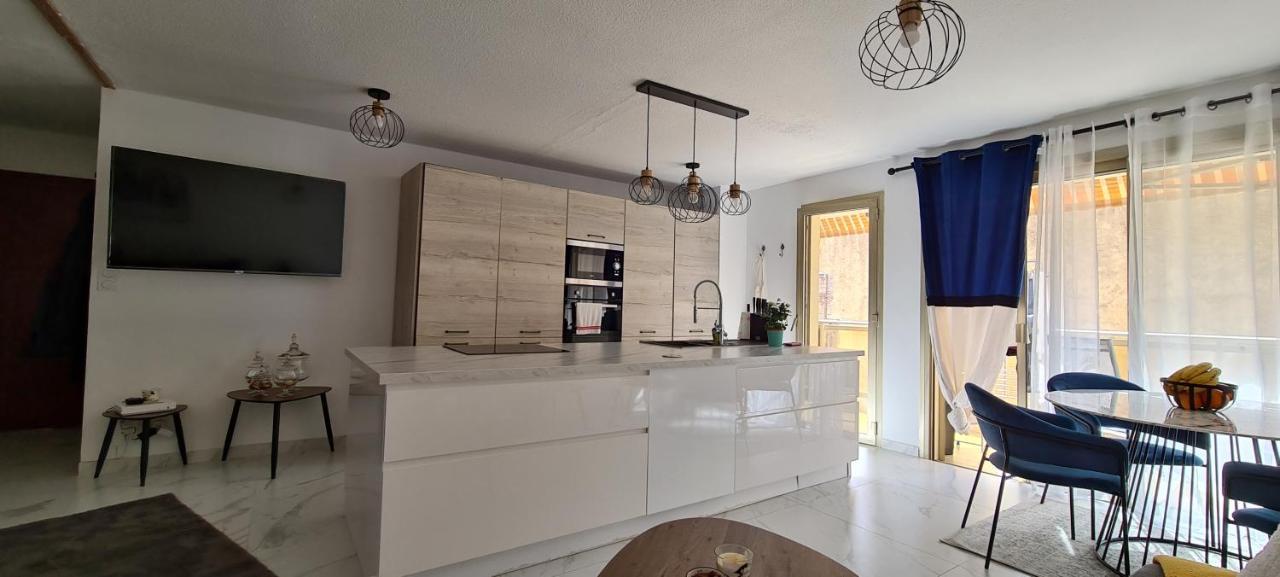 En Exclusivite T3 A 2 Pas Des Plages De St Raphael Saint-Raphaël Exterior foto